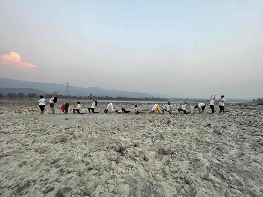 The Traditional Moon Salutation - Chandra Namaskar (Hatha Yoga) 1 Chandra Namaskar - Moon Salutation